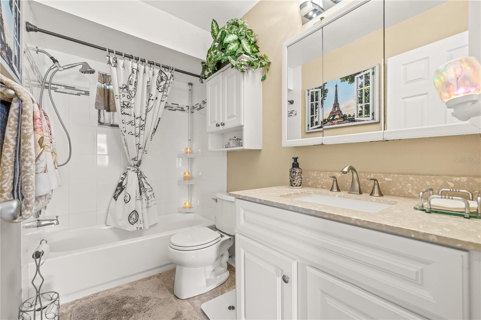 TRADE WINDS ESTATES SUB - Residential