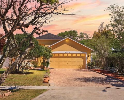 Photo of 12315 Kenton Court, Orlando, FL 32837 (MLS # O6392715)