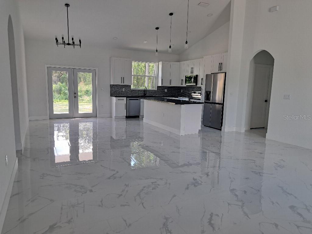 3476 SE HWY 484