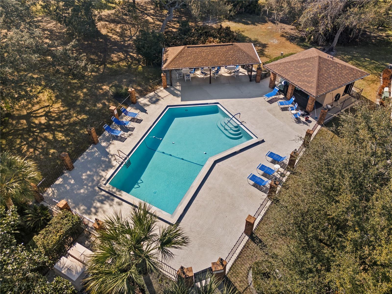 WEKIVA COUNTRY CLUB VILLAS - Residential