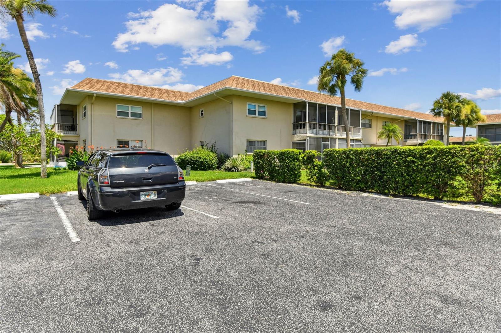 2727 75TH STREET W 7A14