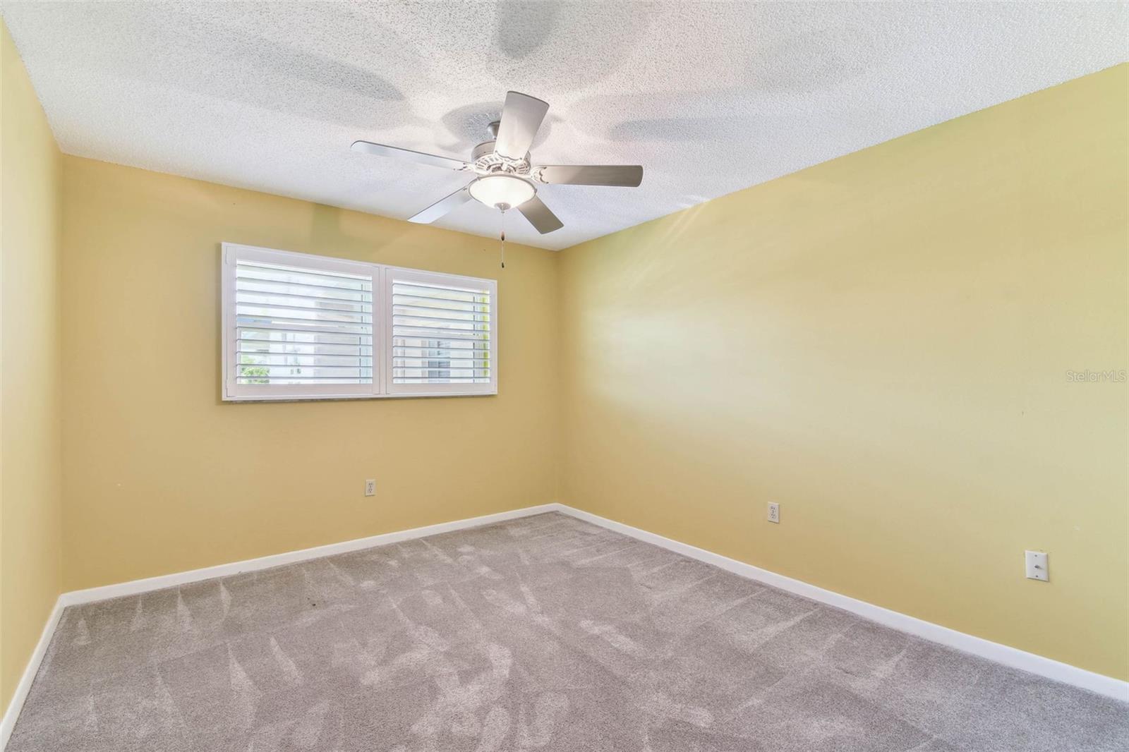 SABAL PALM GARDENS - Residential