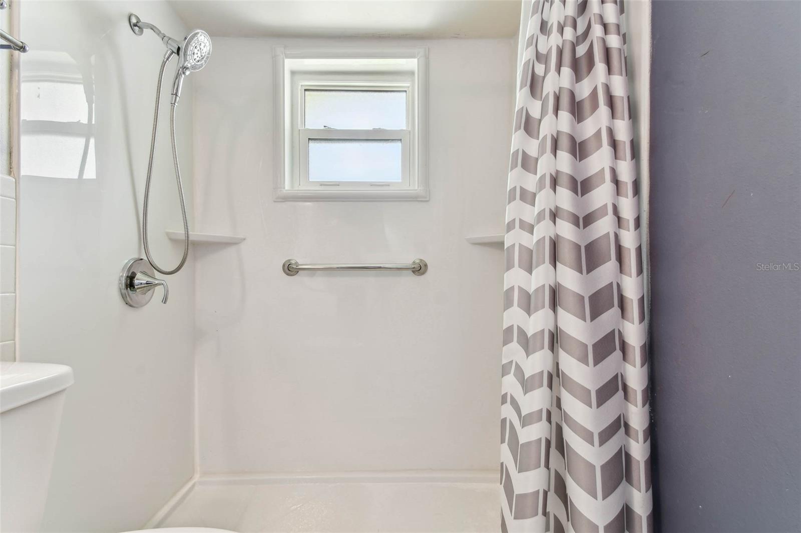 SABAL PALM GARDENS - Residential