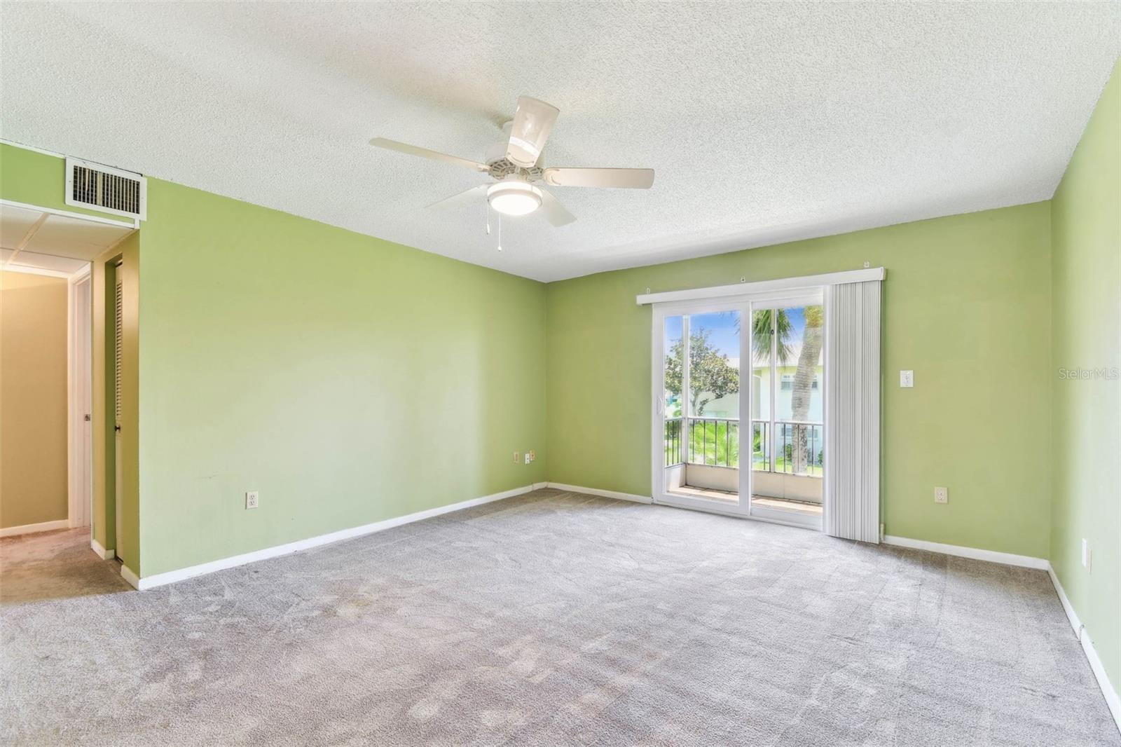 SABAL PALM GARDENS - Residential