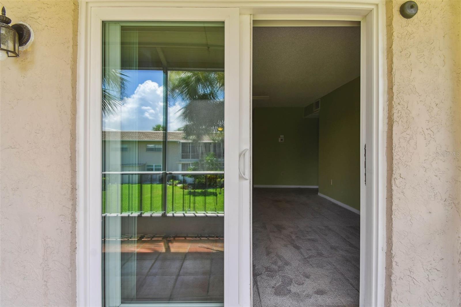 SABAL PALM GARDENS - Residential