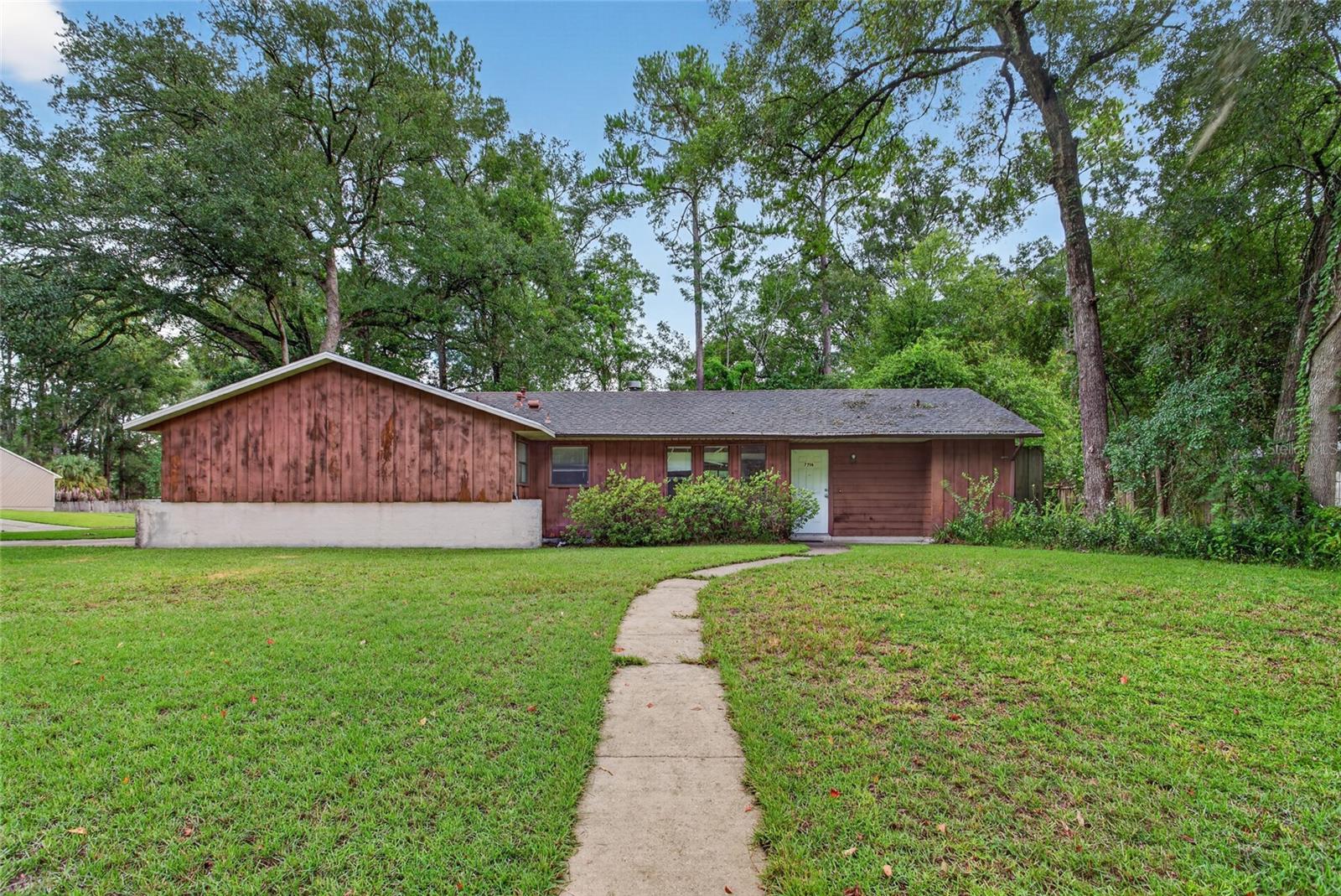 7714 SW 5TH PLACE