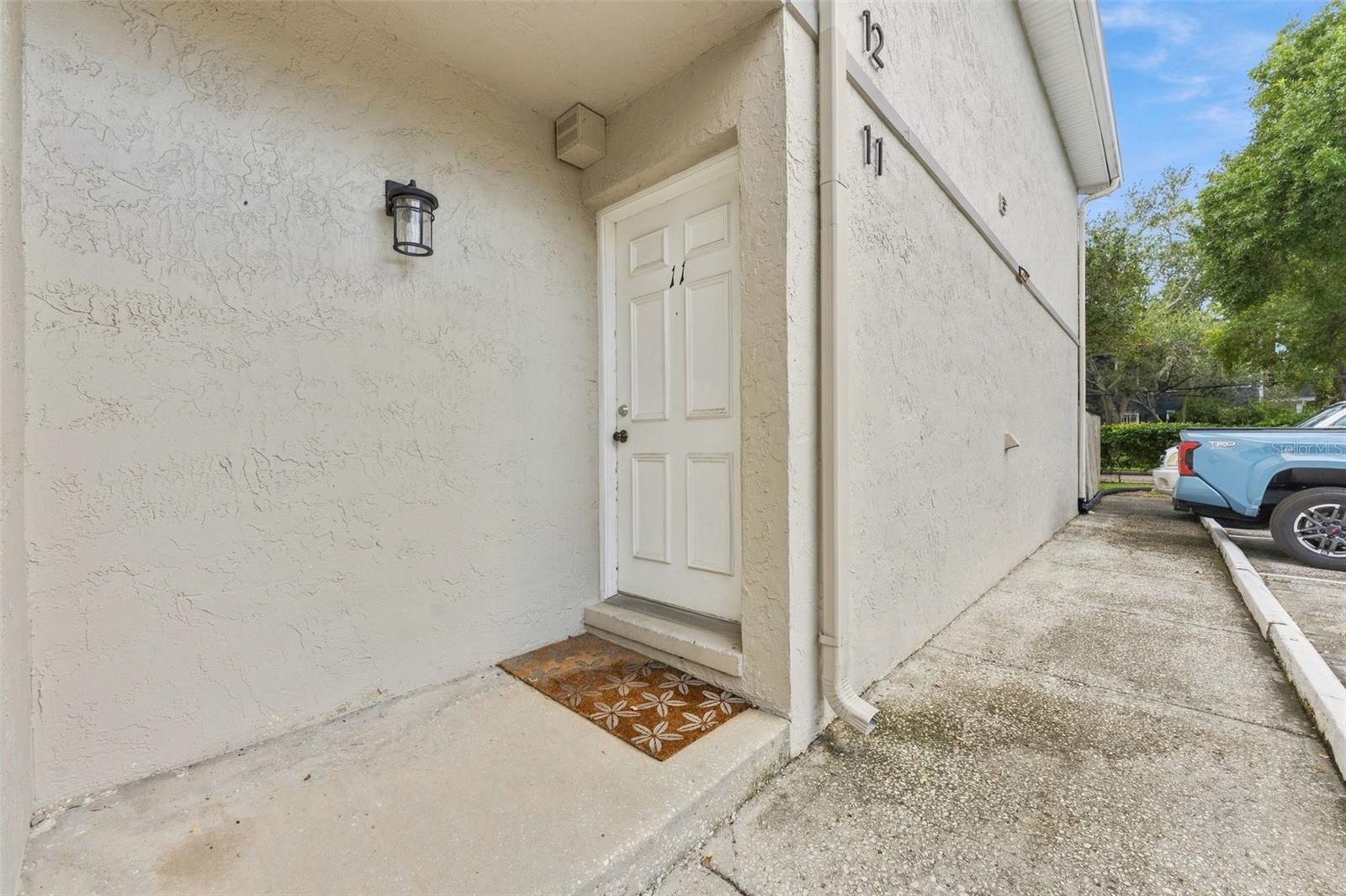1011 S MOODY AVENUE 11