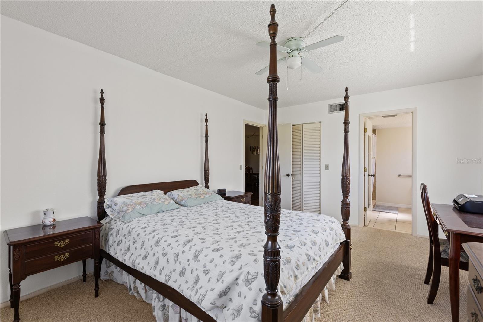 CROWN COLONY SOUTH - Residential