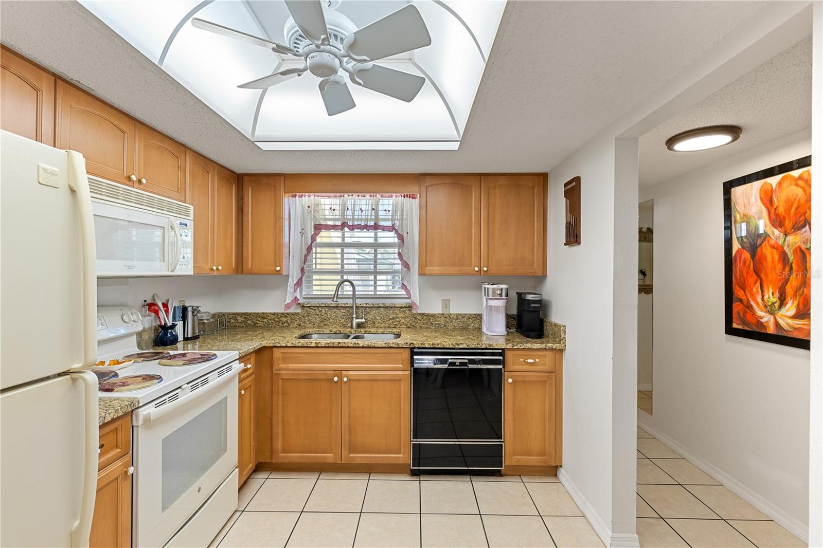 CROWN COLONY SOUTH - Residential