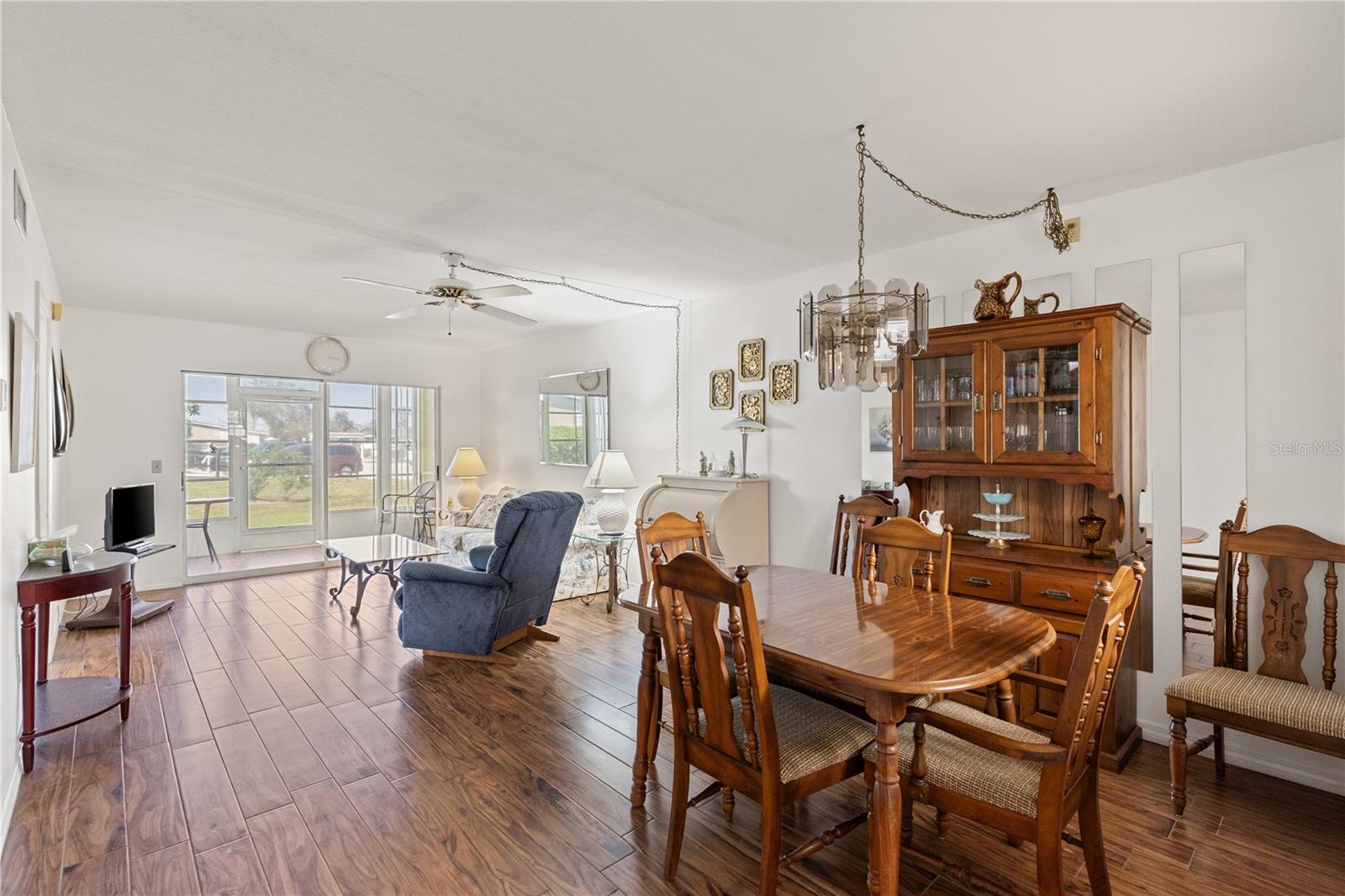 CROWN COLONY SOUTH - Residential