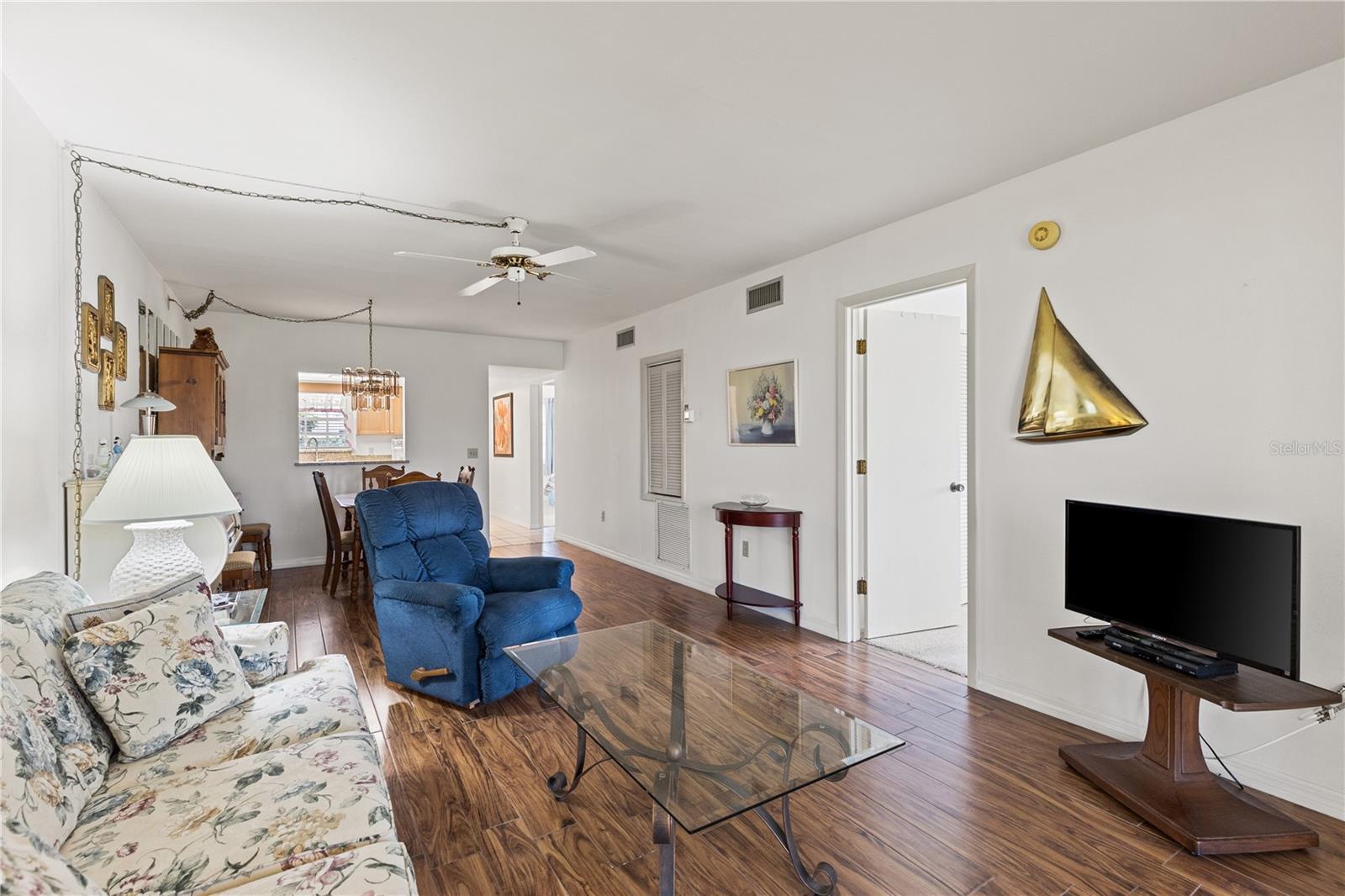 CROWN COLONY SOUTH - Residential