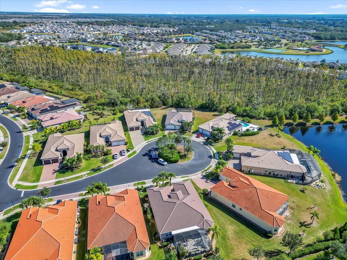 VALENCIA LAKES TR P - Residential