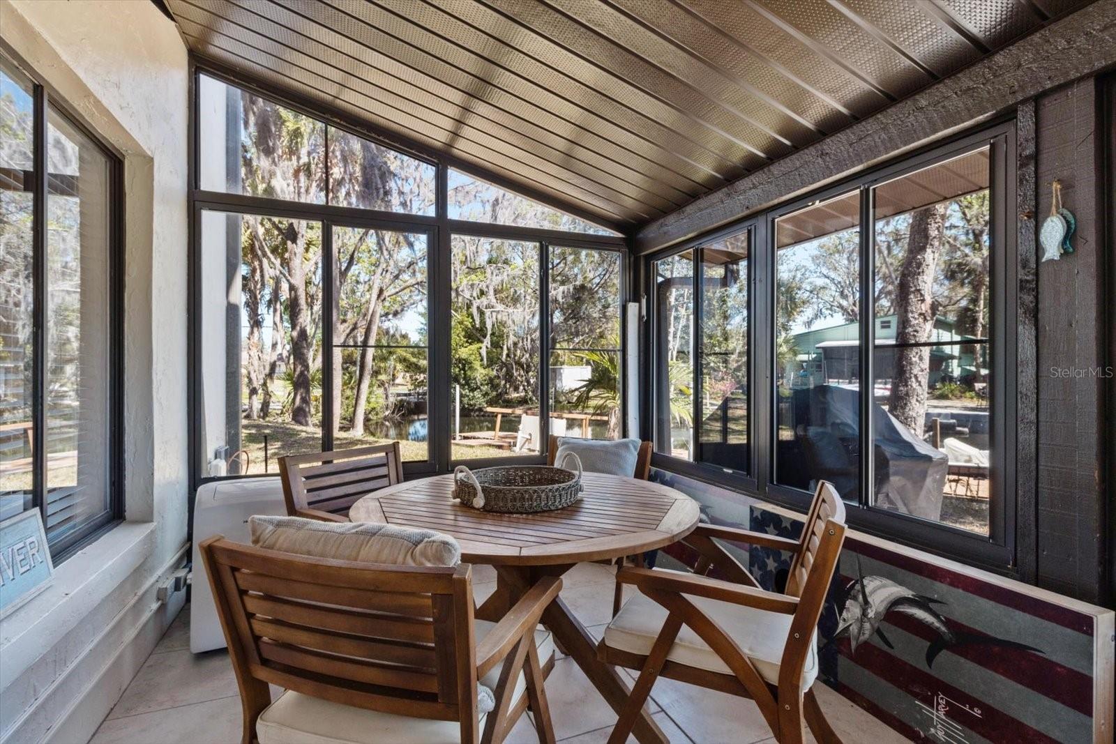 PARADISE POINT VILLAS CONDO - Residential