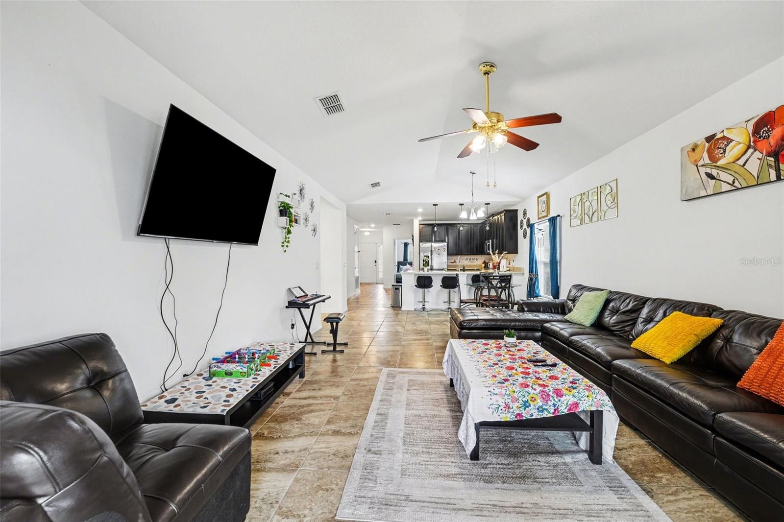 LAUREL ESTATES - Residential