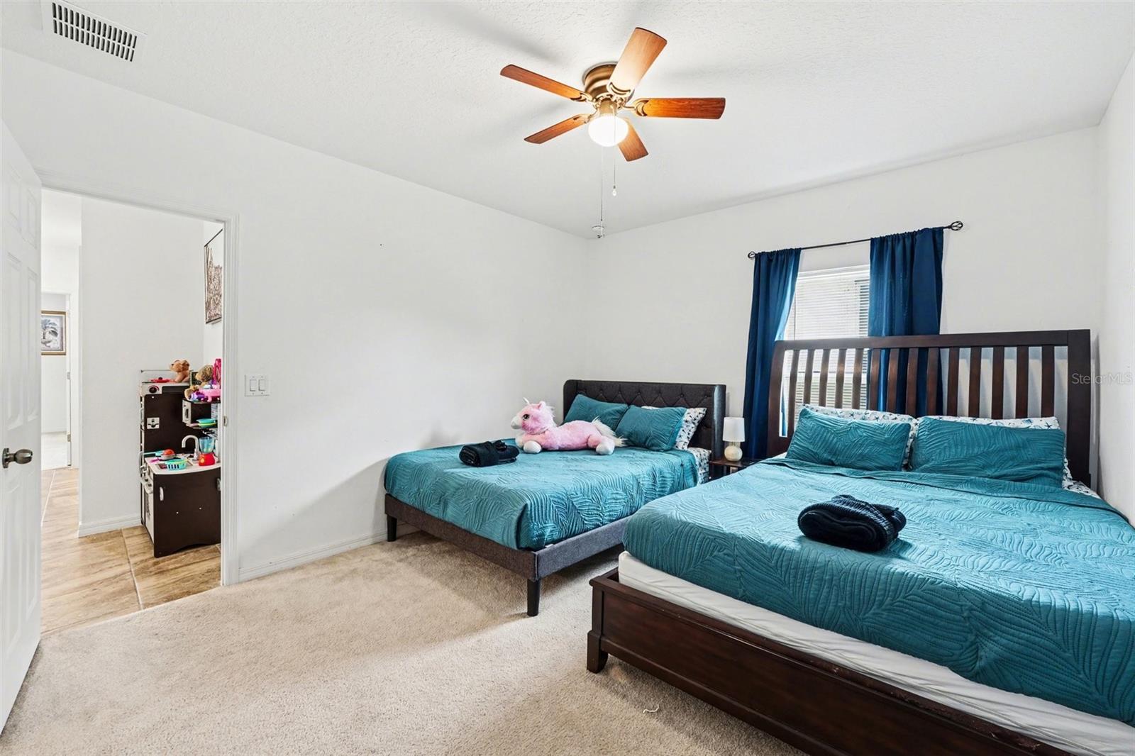 LAUREL ESTATES - Residential