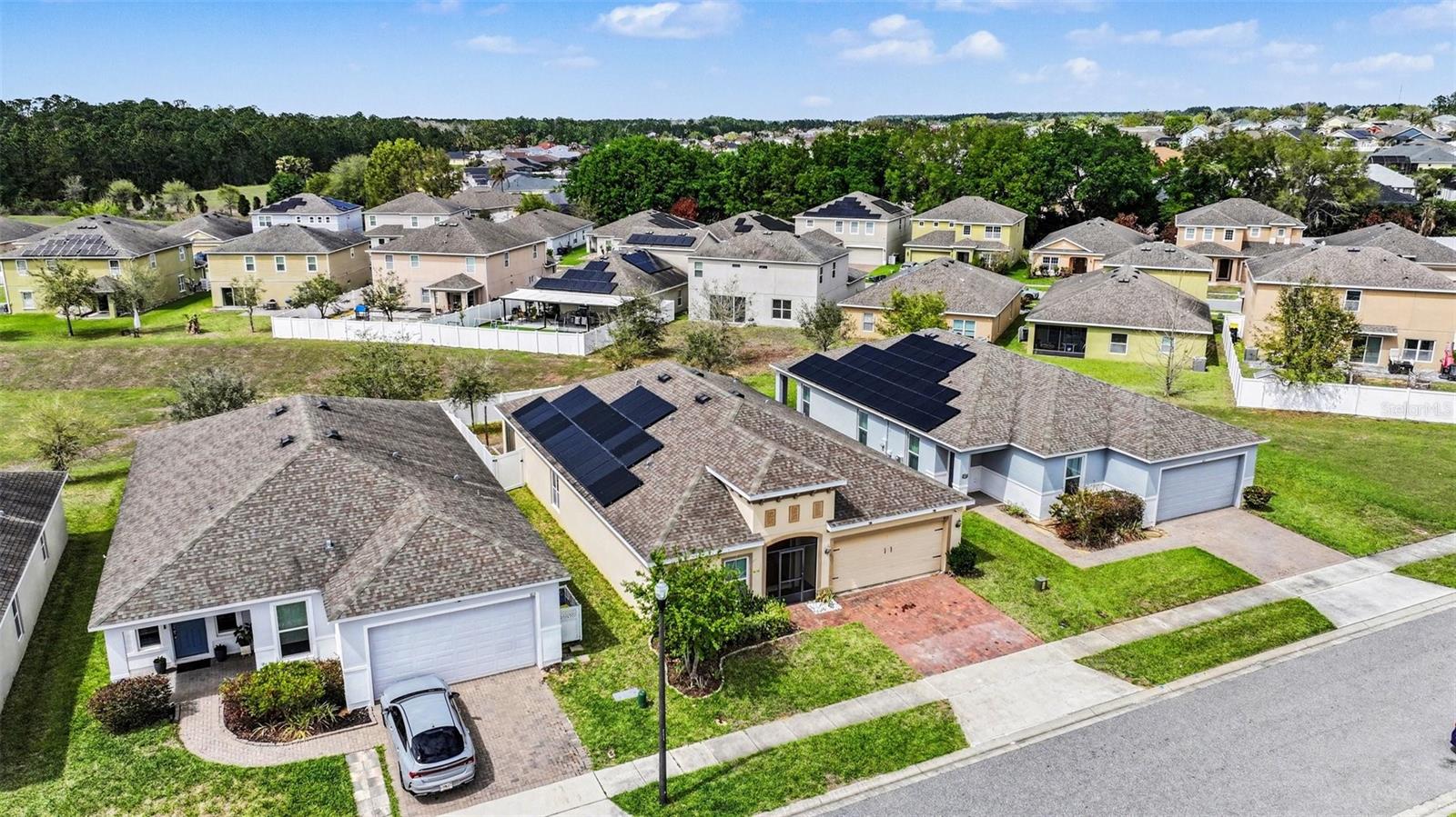 LAUREL ESTATES - Residential