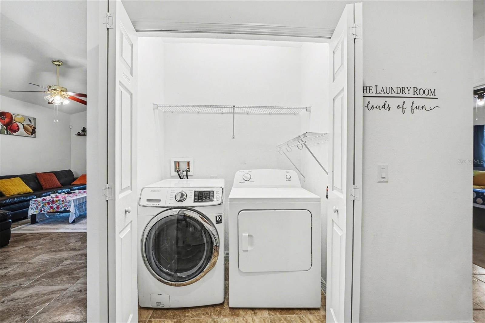 LAUREL ESTATES - Residential