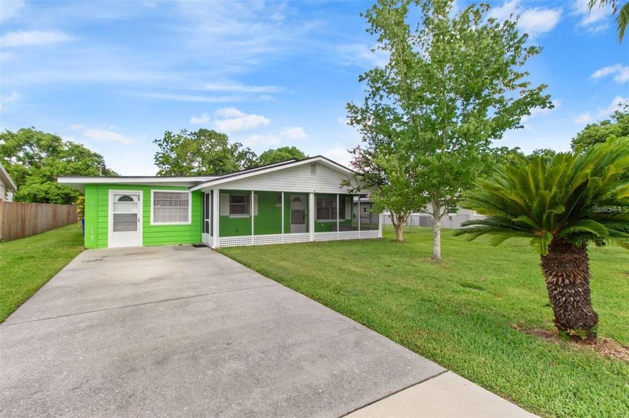 One story home with plenty of room to roam - over 2,000 sq. ft. of living space. Featuring 3 bedrooms, 2.5 baths, and a comfortable screened front porch. Great location offering easy access to 192, shopping, and dining. Just a short walk to the Saint Cloud Lakefront Park. Check this one out!