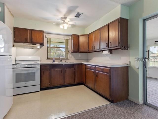 ST CLOUD 2ND TOWN OF - Residential Lease
