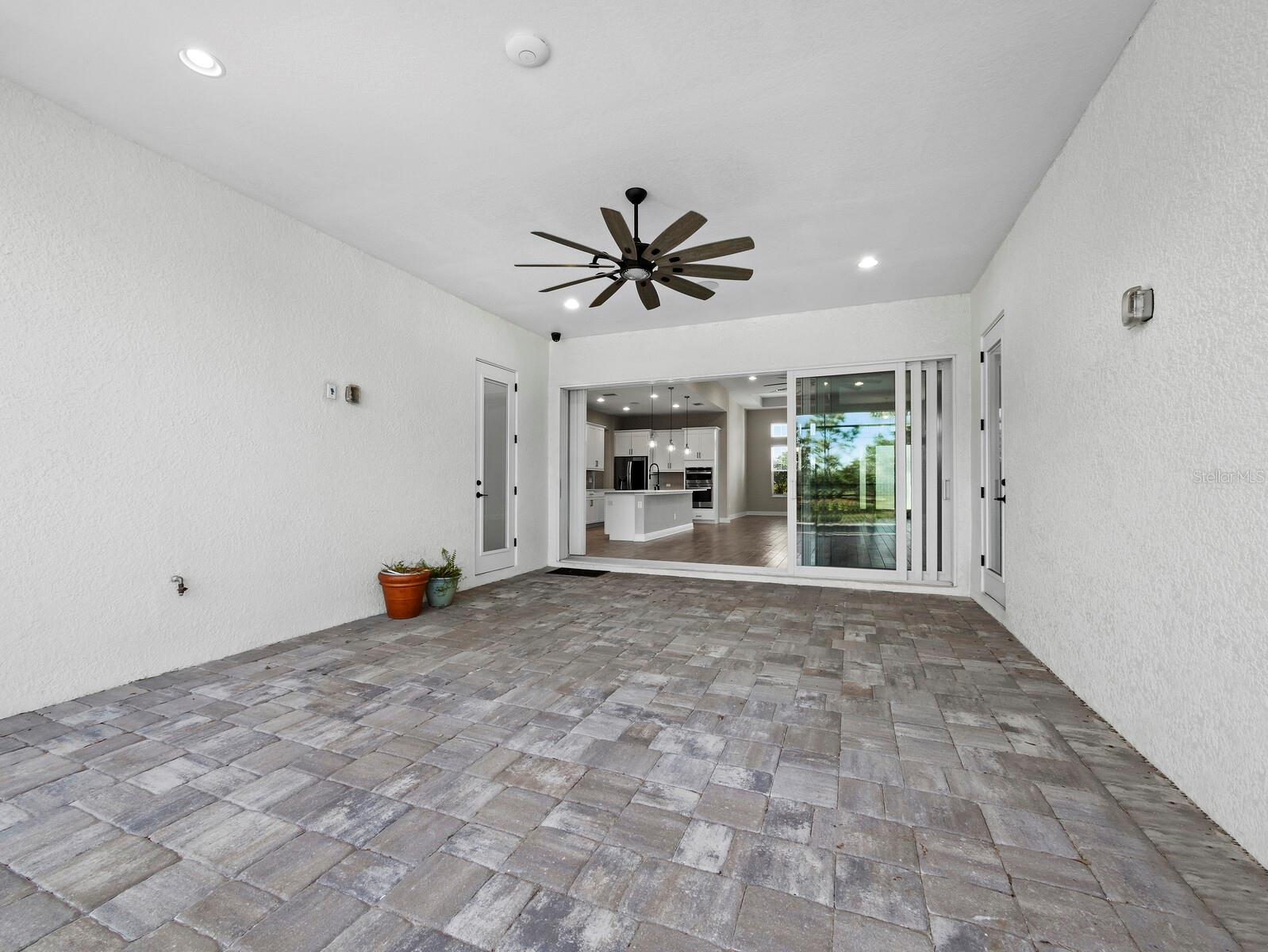 RIVO LAKES - Residential