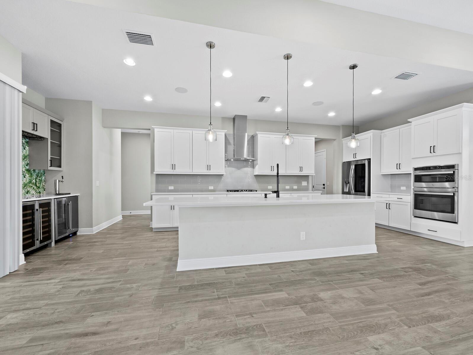 RIVO LAKES - Residential