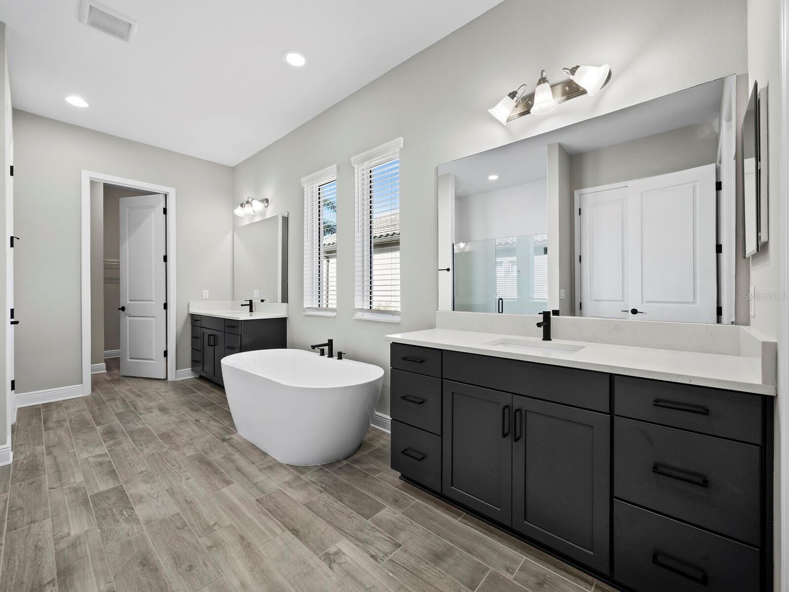 RIVO LAKES - Residential