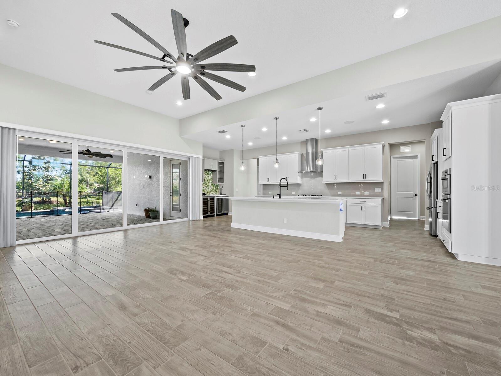 RIVO LAKES - Residential