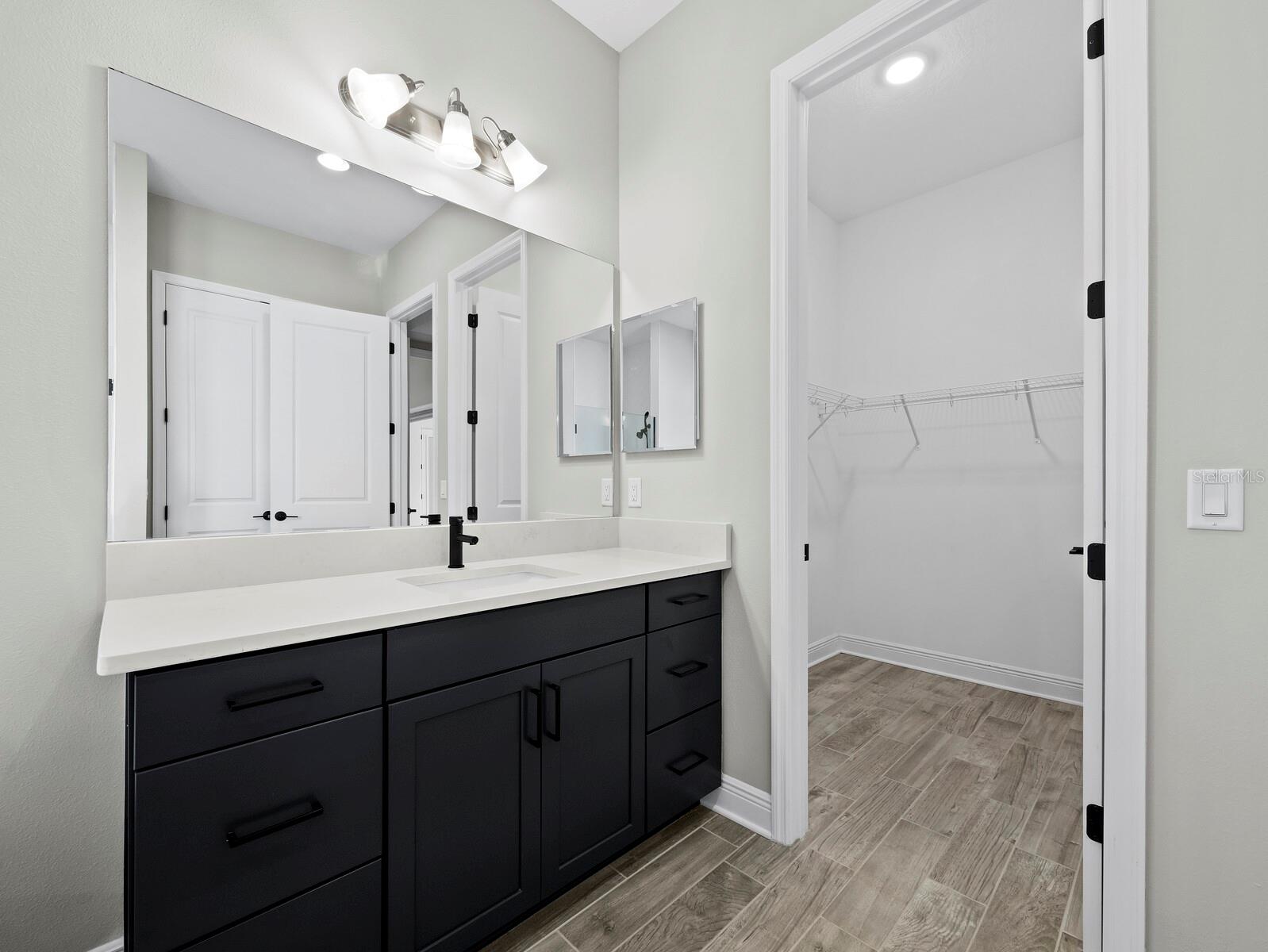 RIVO LAKES - Residential