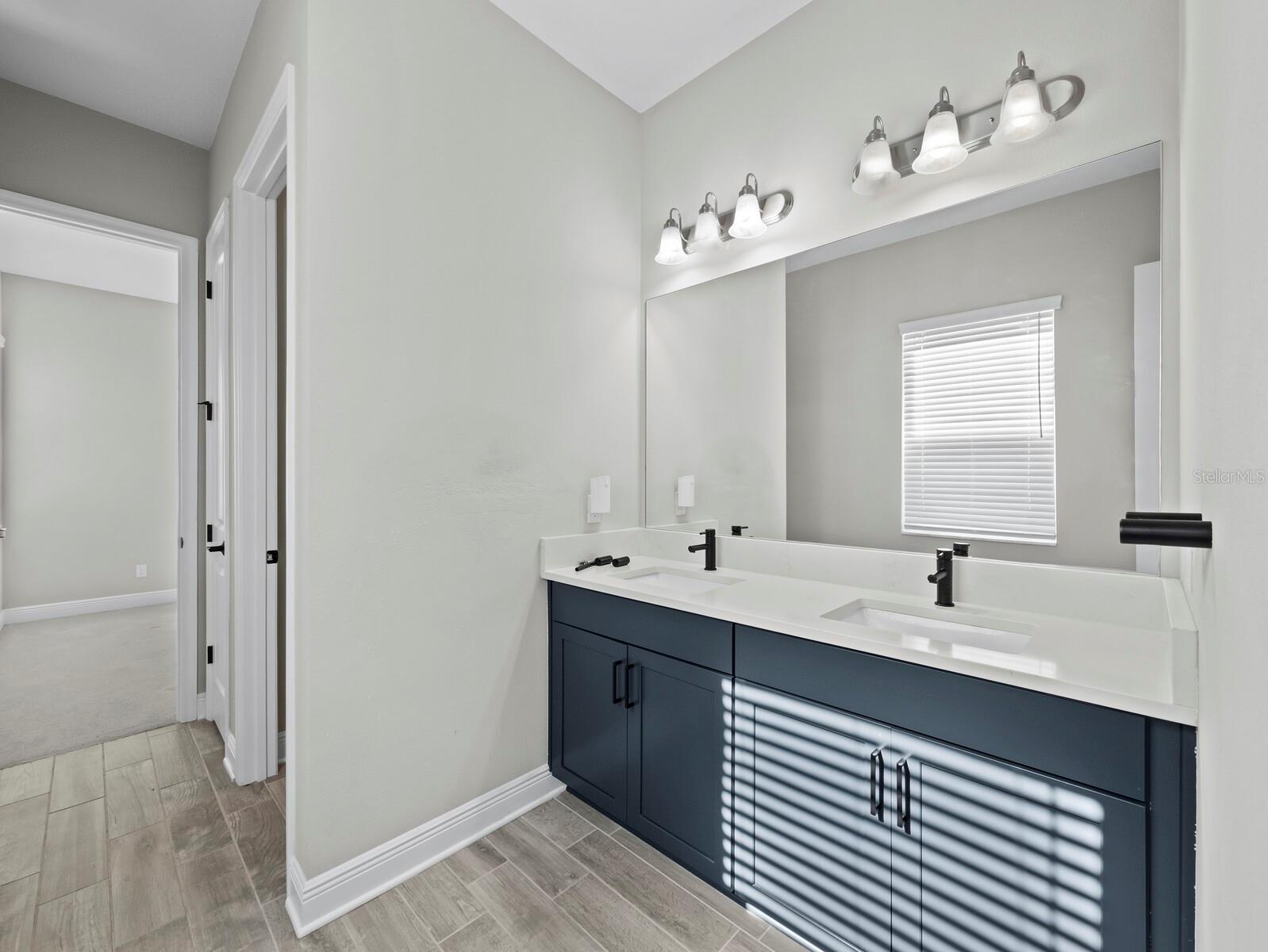 RIVO LAKES - Residential