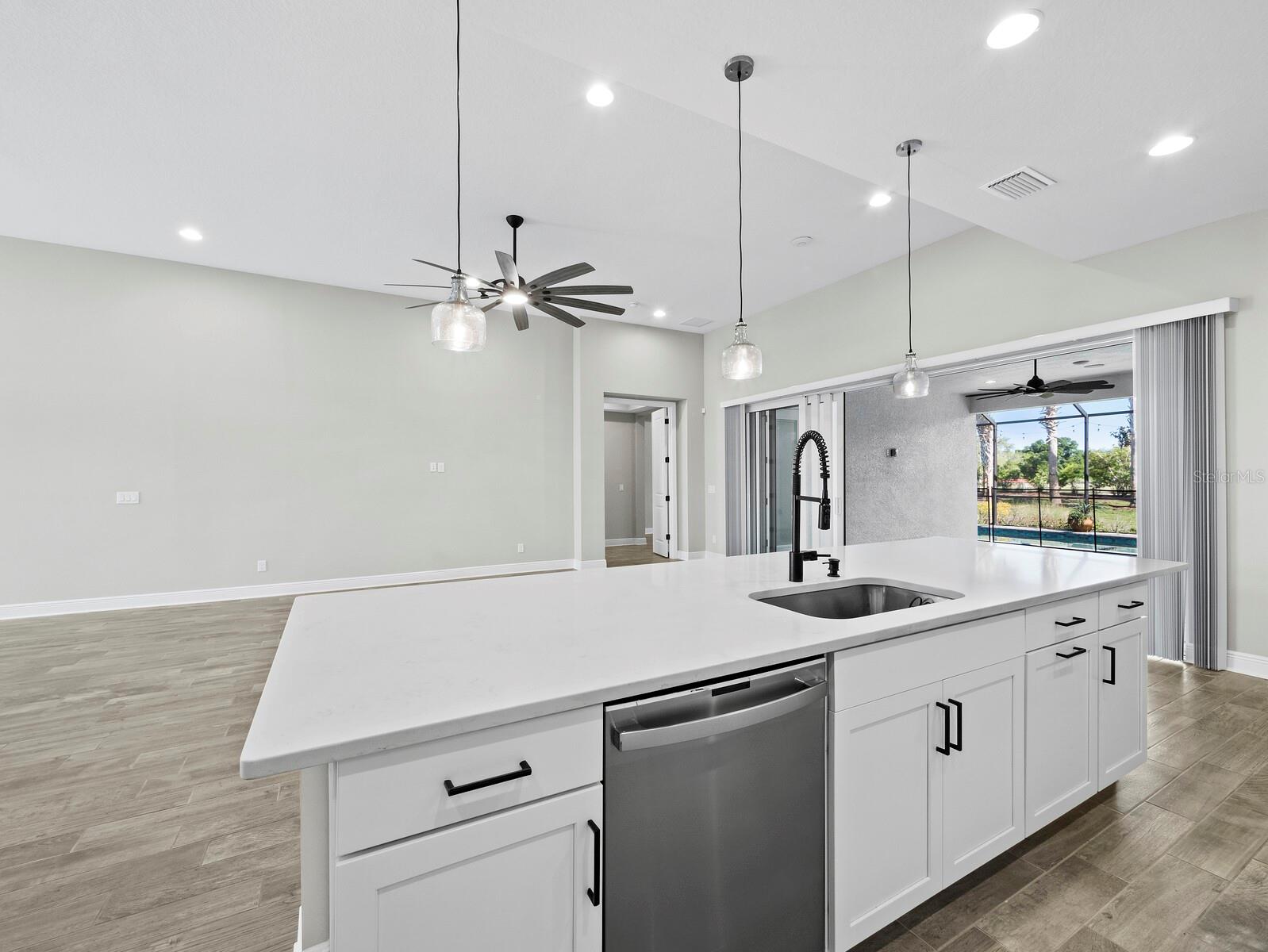 RIVO LAKES - Residential