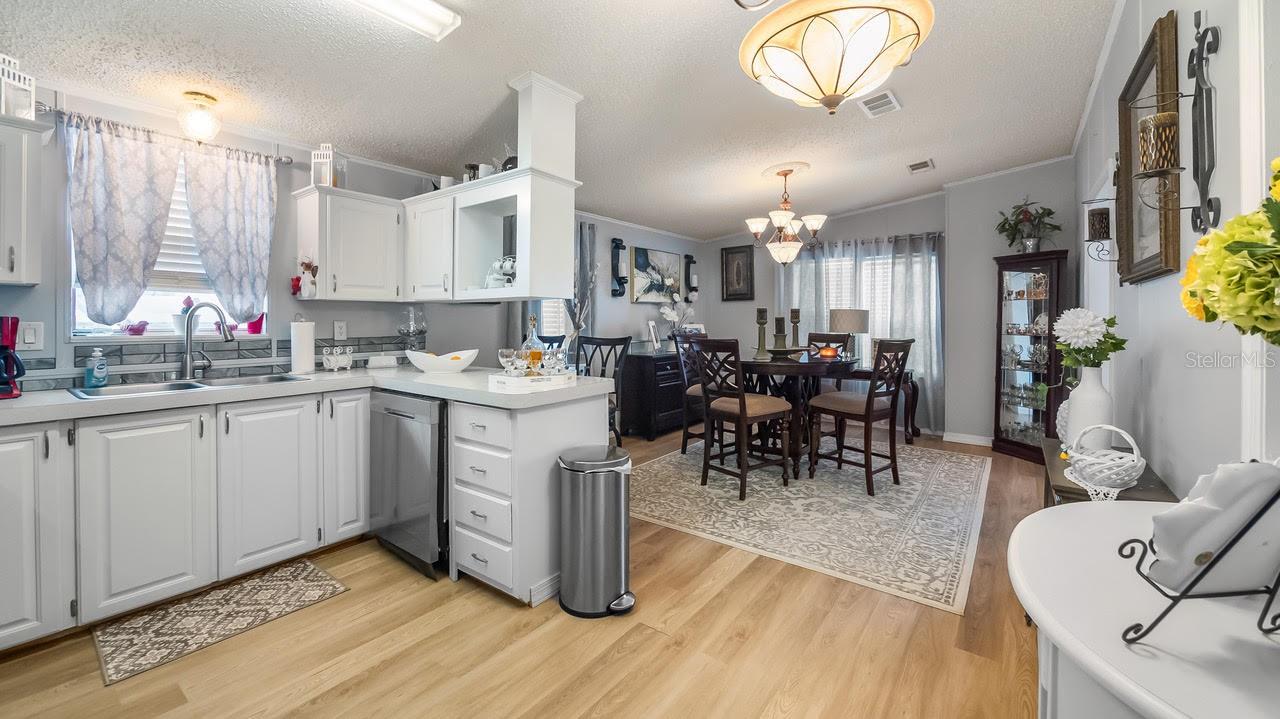 WEST VIEW RIDGE RESORTS INC - Residential