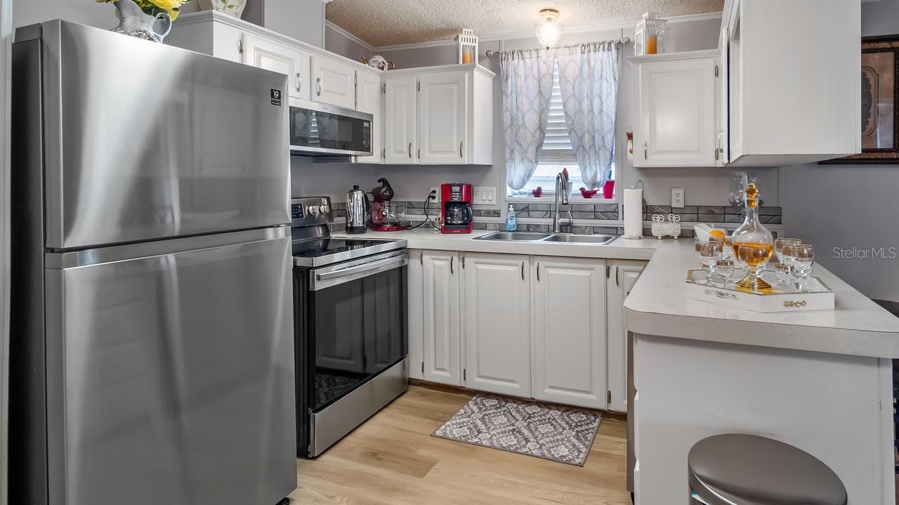 WEST VIEW RIDGE RESORTS INC - Residential