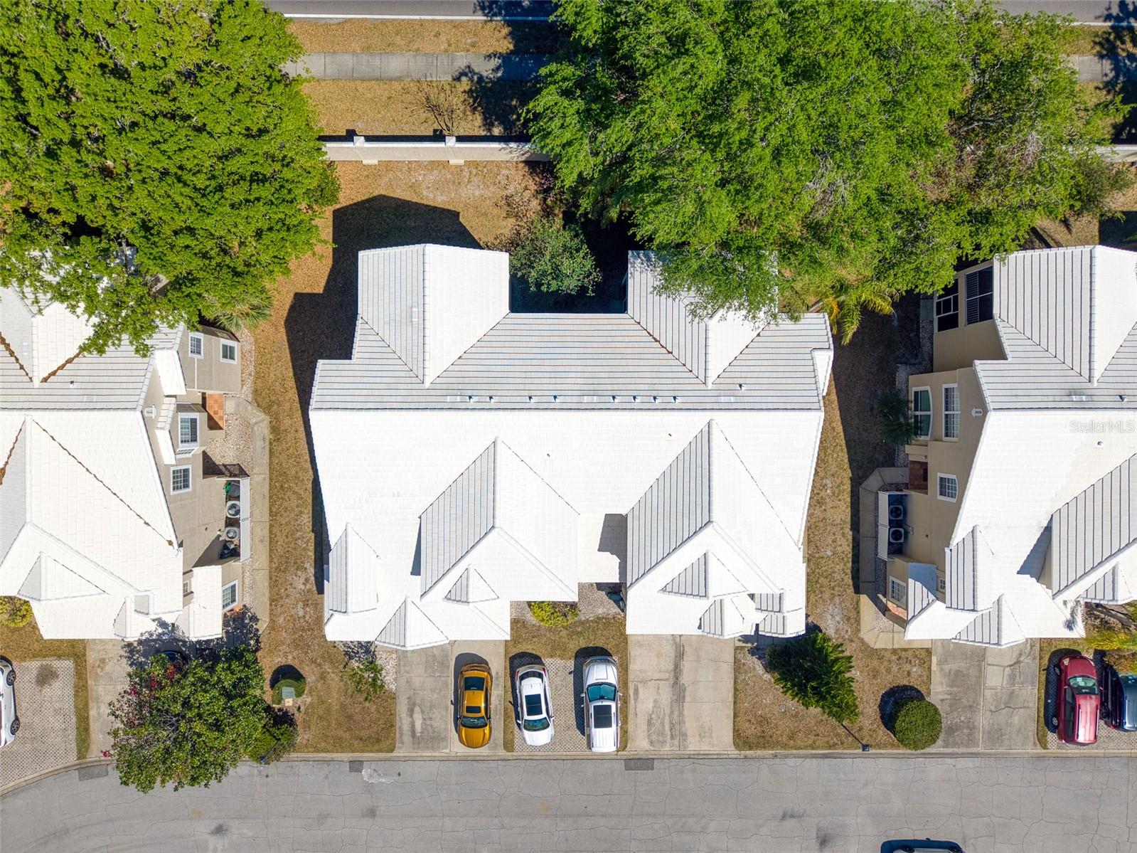 6936 DELLA DRIVE 33