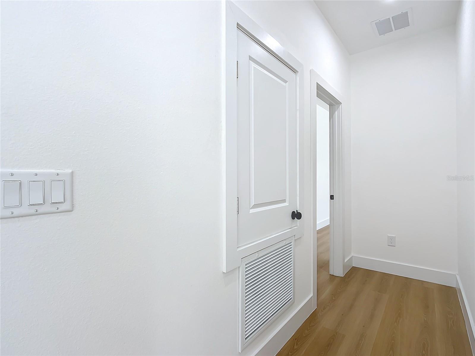 ROLLING HILLS UN 05 - Residential