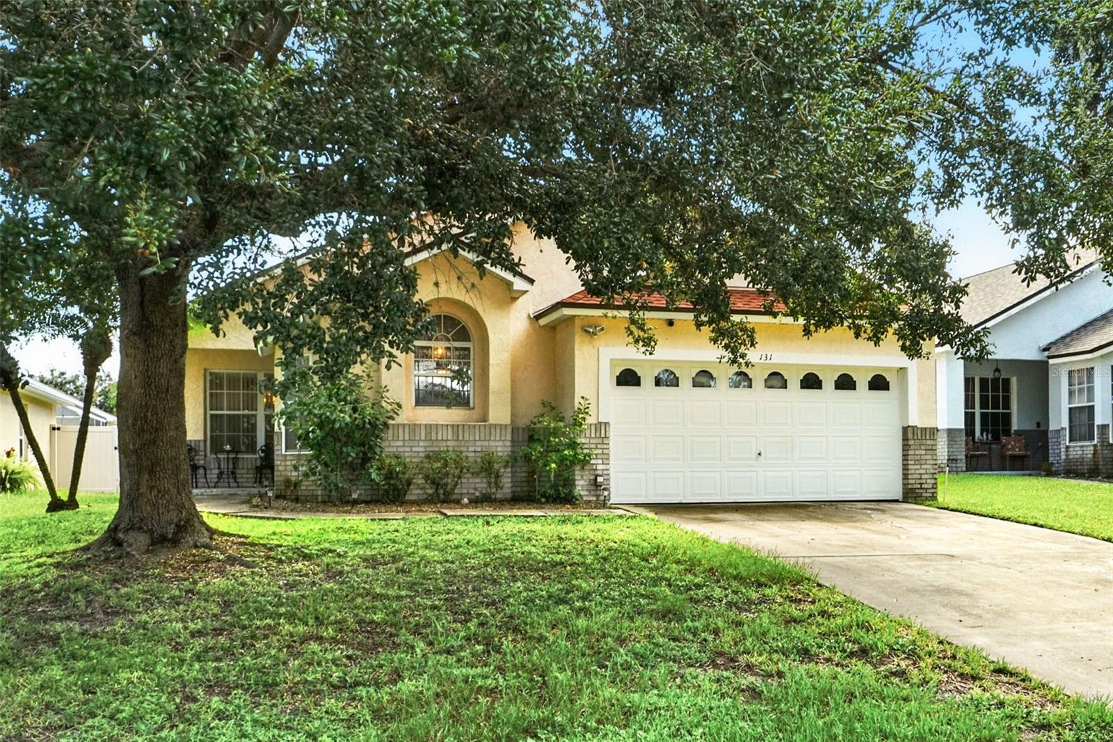 131 S ROMA WAY