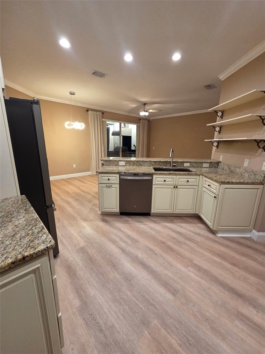 6619 BUTTONBUSH COURT