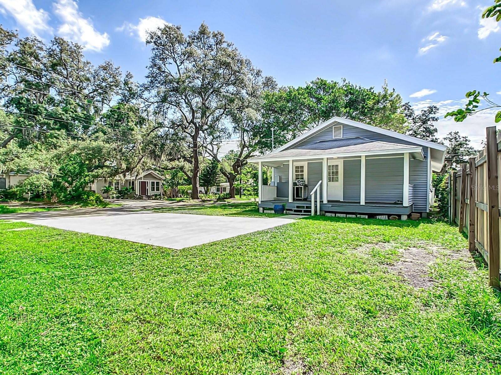 LARGO HEIGHTS REV - Residential Lease