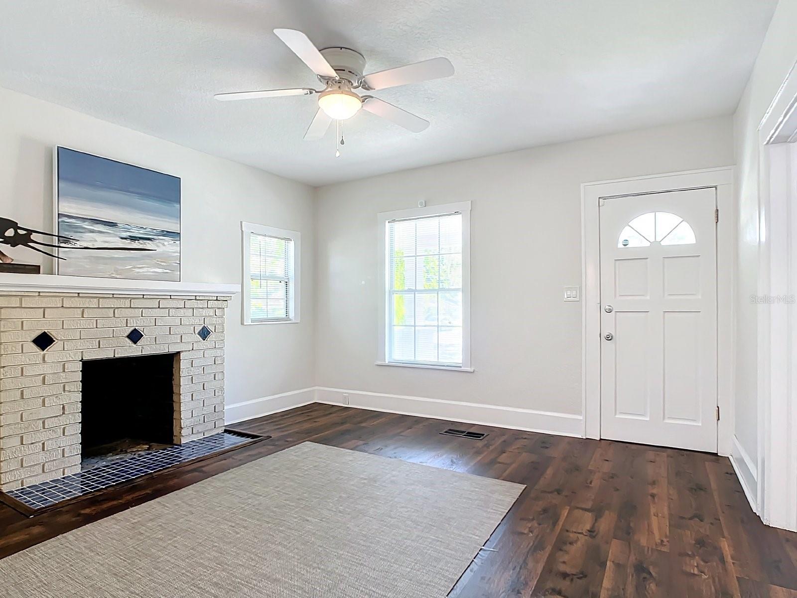 LARGO HEIGHTS REV - Residential Lease