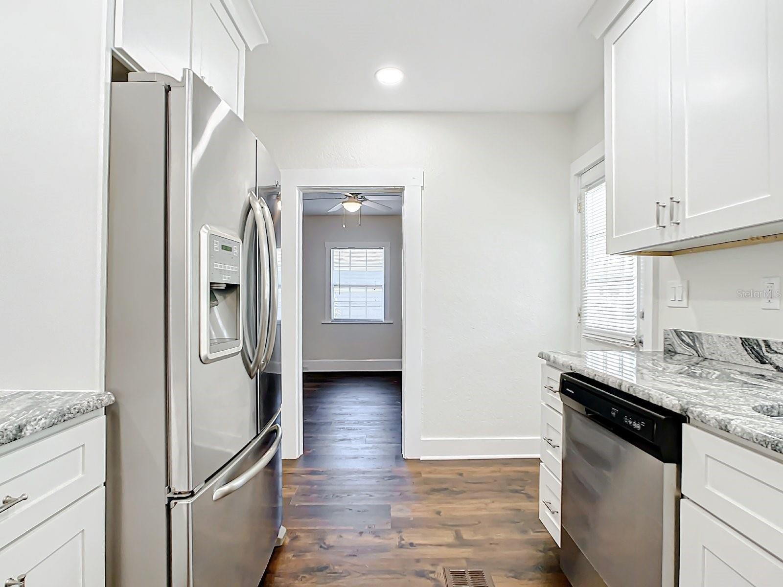 LARGO HEIGHTS REV - Residential Lease