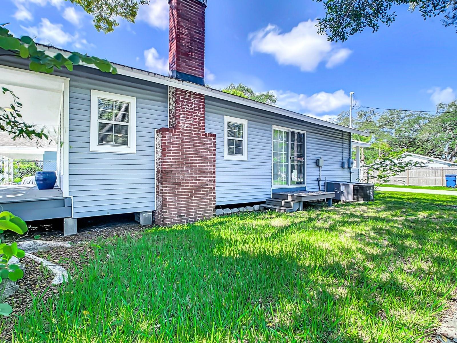 LARGO HEIGHTS REV - Residential Lease