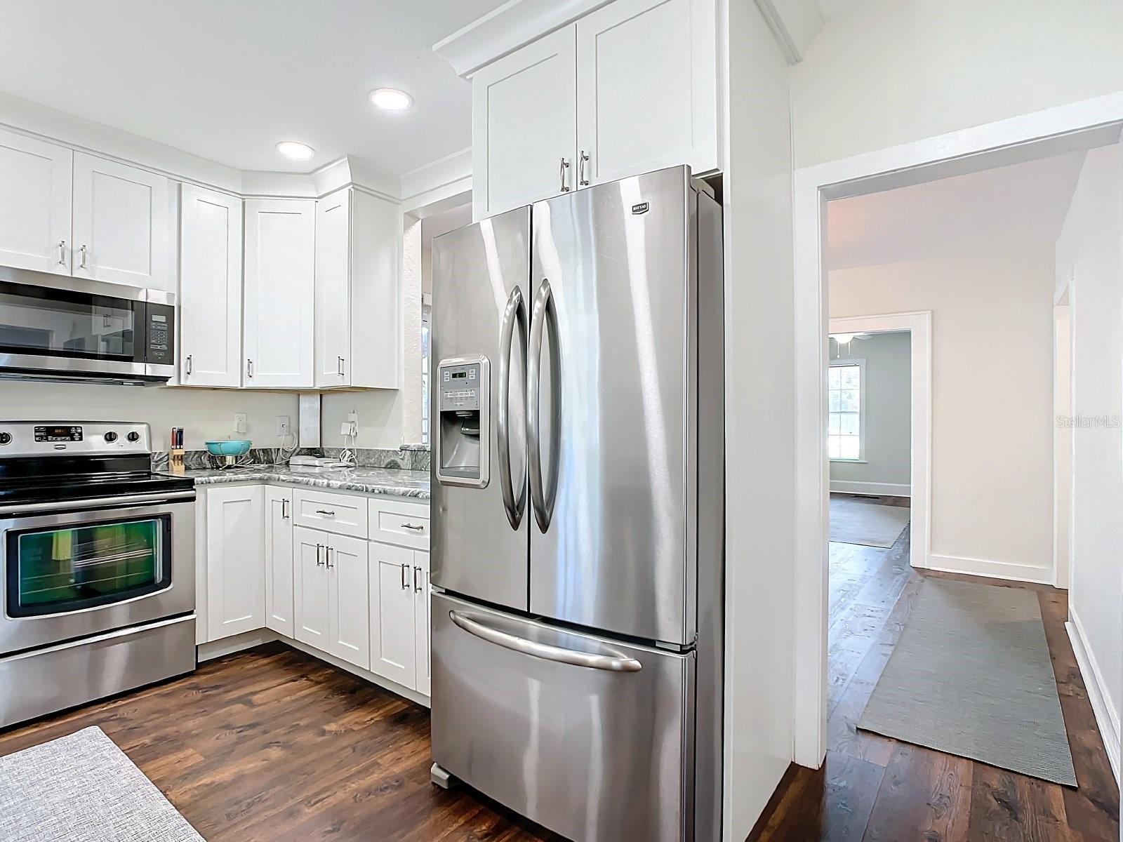 LARGO HEIGHTS REV - Residential Lease