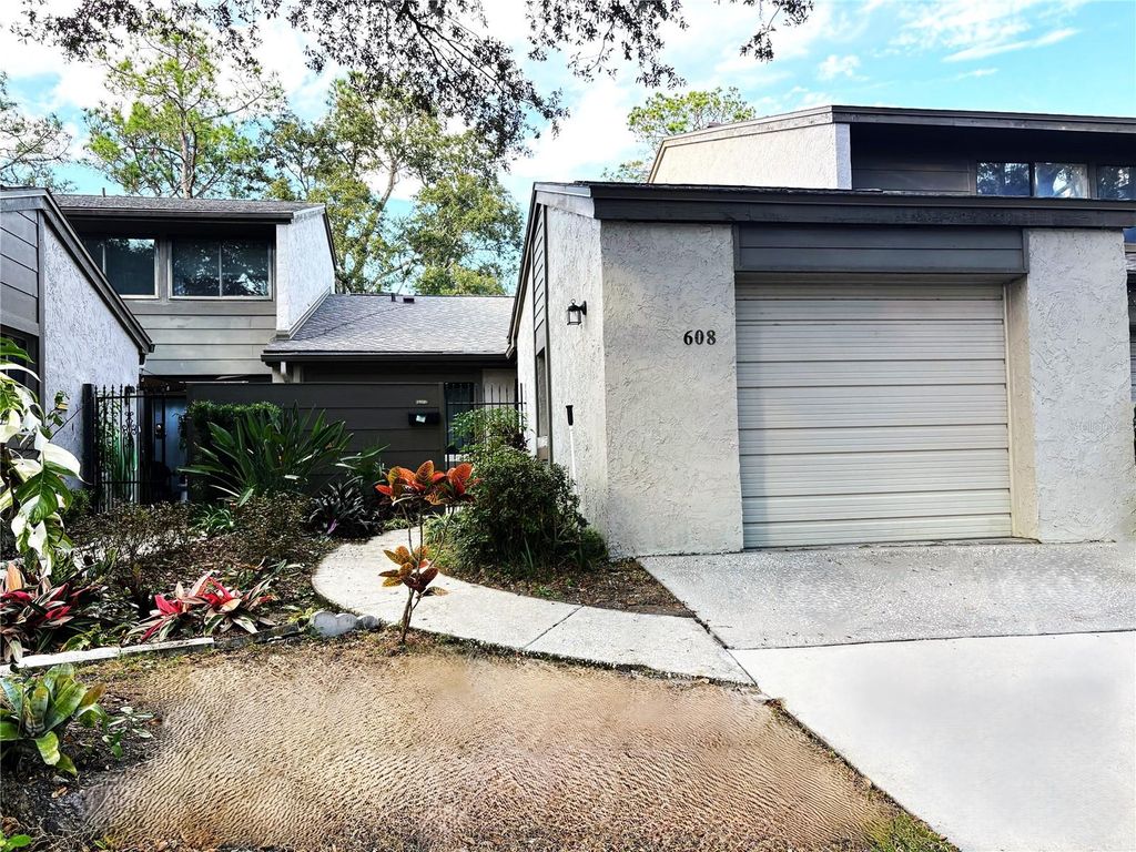 Photo of 608 Woodridge Drive, Fern Park, FL 32730 (MLS # O6367375)