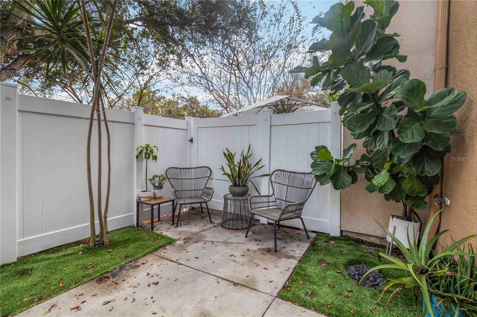 LAS PALMAS TWNHMS - Residential