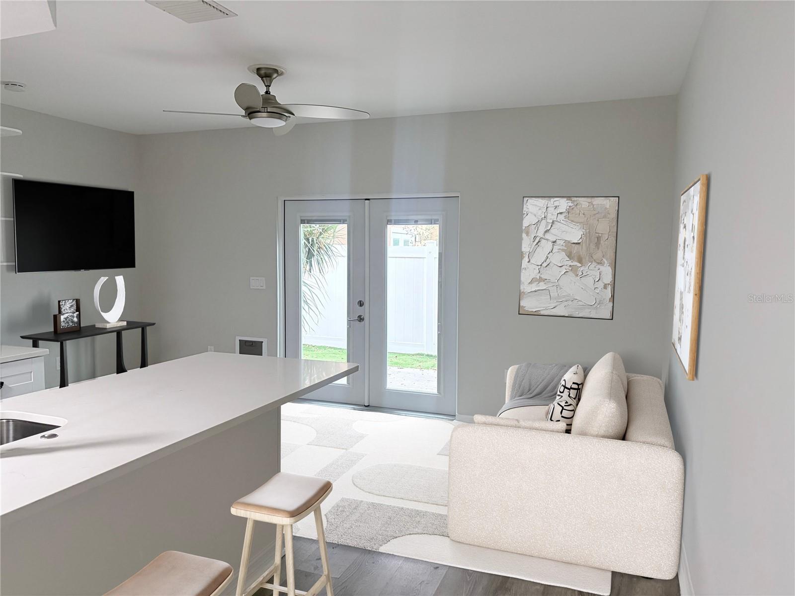 LAS PALMAS TWNHMS - Residential