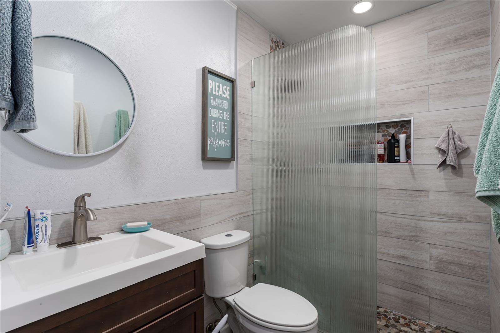 CREEKVIEW - Residential Lease