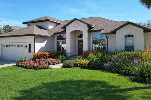 Tiny photo for 141 SE 2nd Avenue, Crystal River, FL 34429 (MLS # TB8477800)