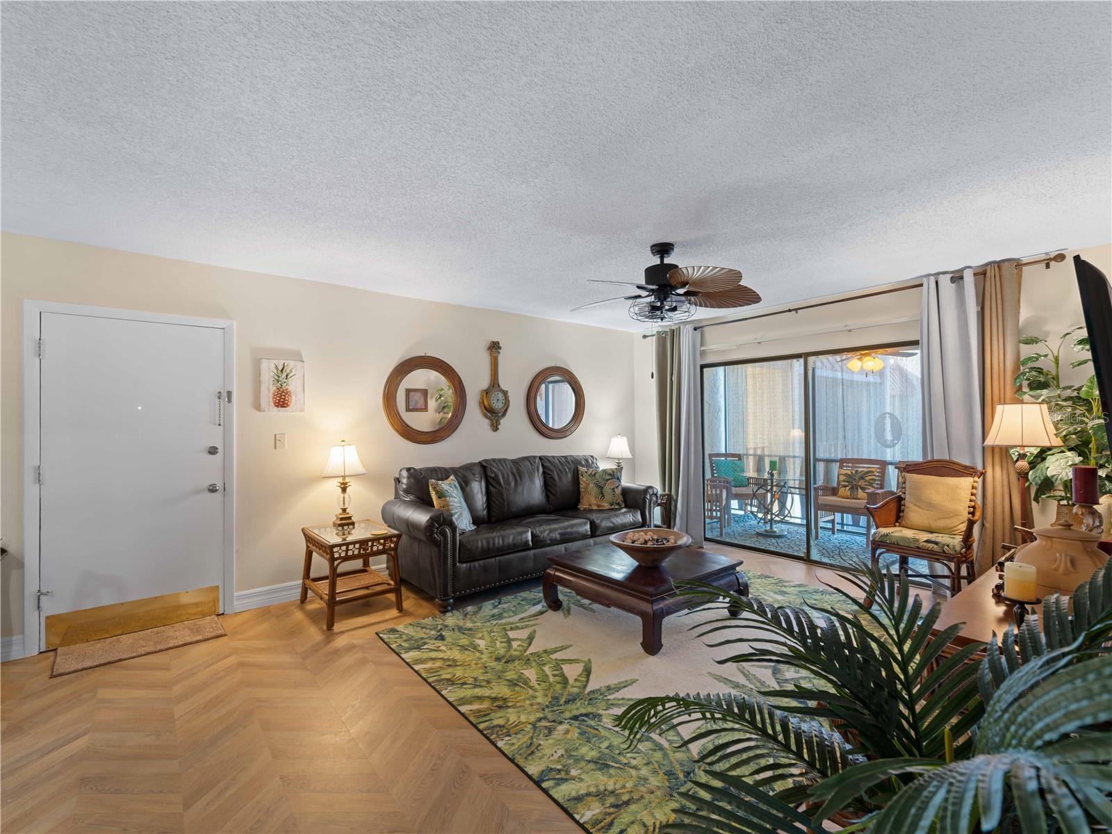 RIVERHOUSE - Residential