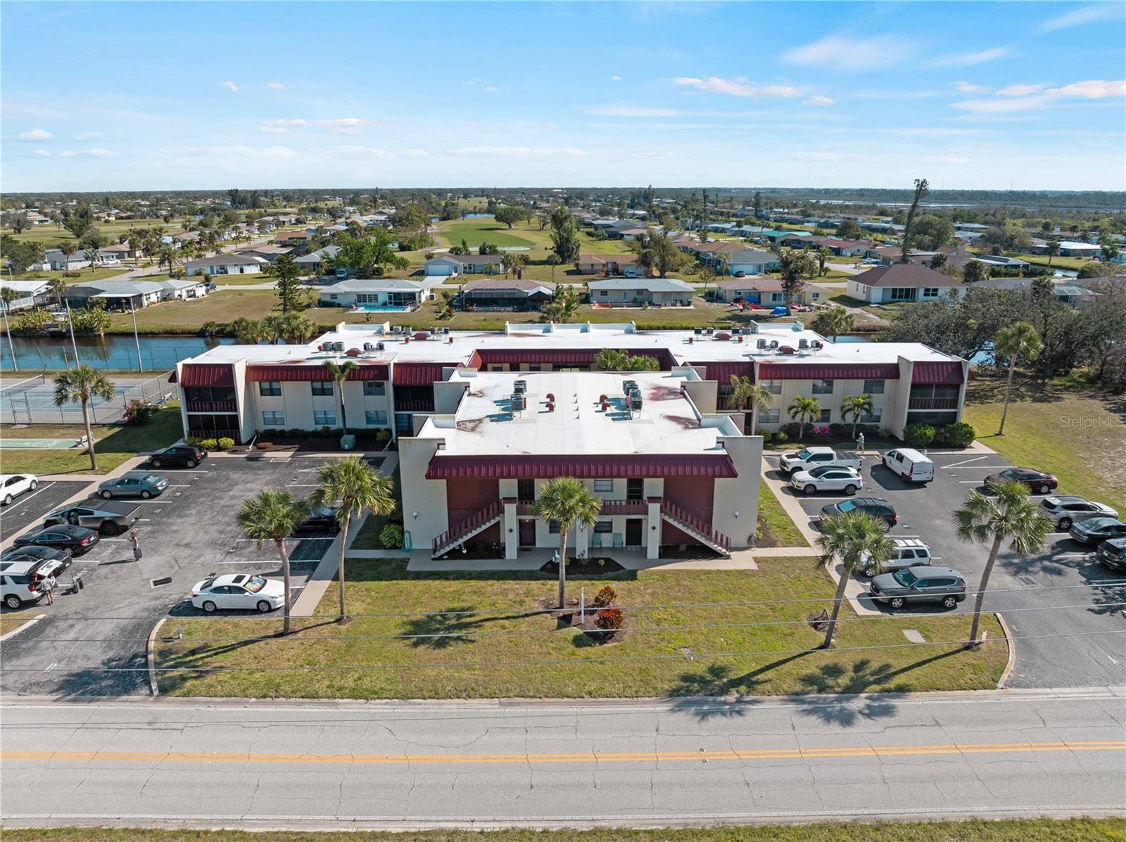 RIVERHOUSE - Residential