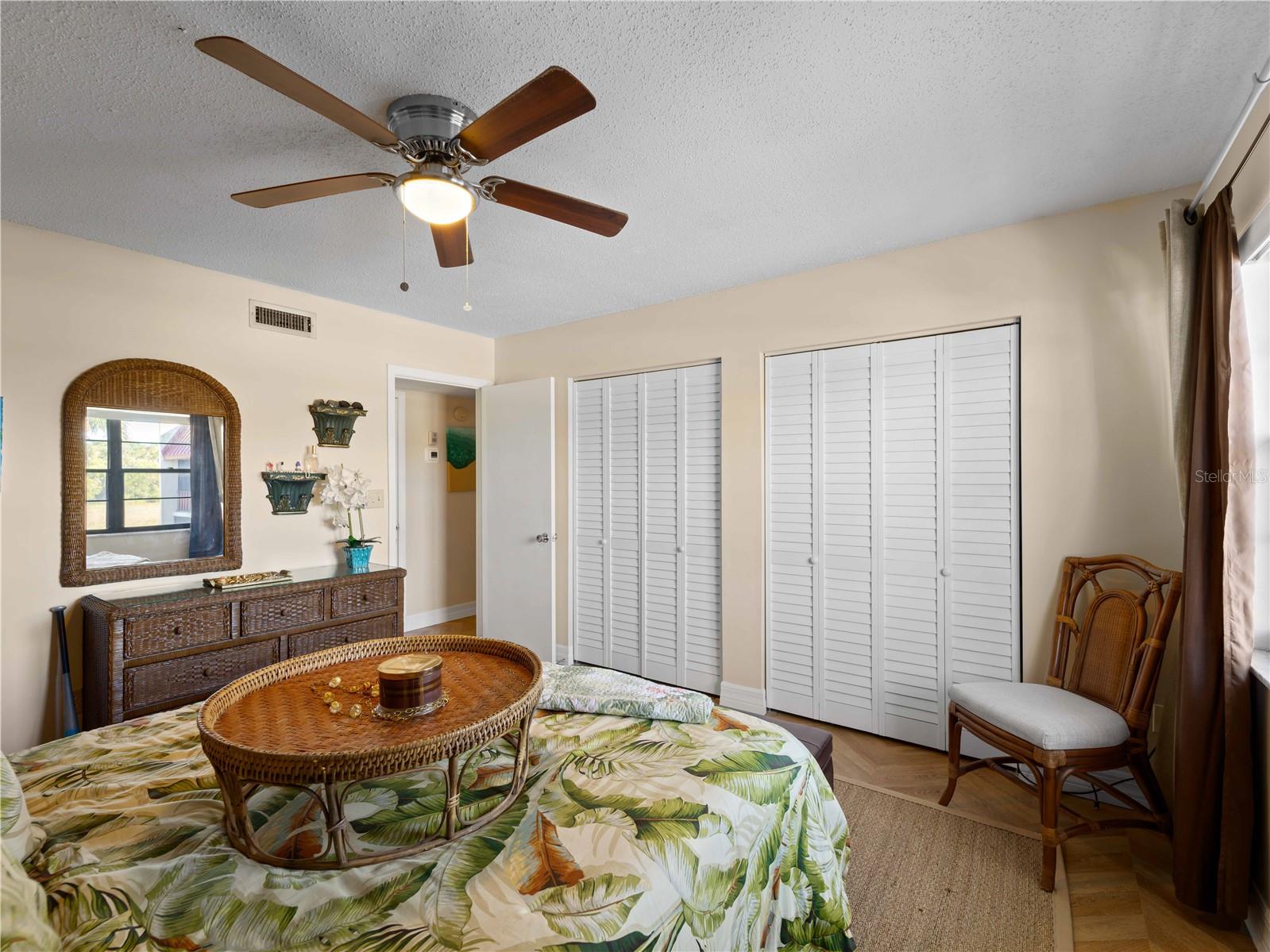 RIVERHOUSE - Residential