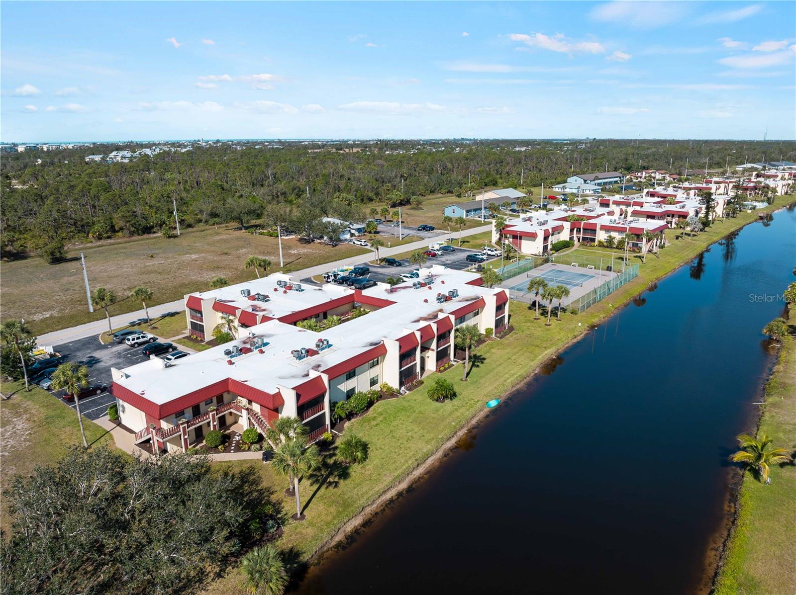 RIVERHOUSE - Residential